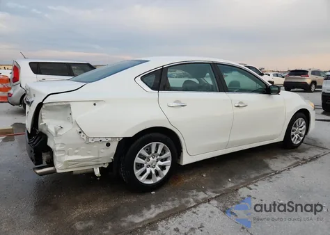 2015 Nissan Altima 2.5 из США, поврежденный, VIN 1N4AL3AP6FC118530
